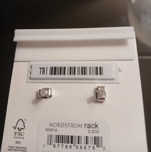 ❤️💥NEW💥❤️Madewell❤️ Puffy Heart Statement Earrings - Picture 5 of 6